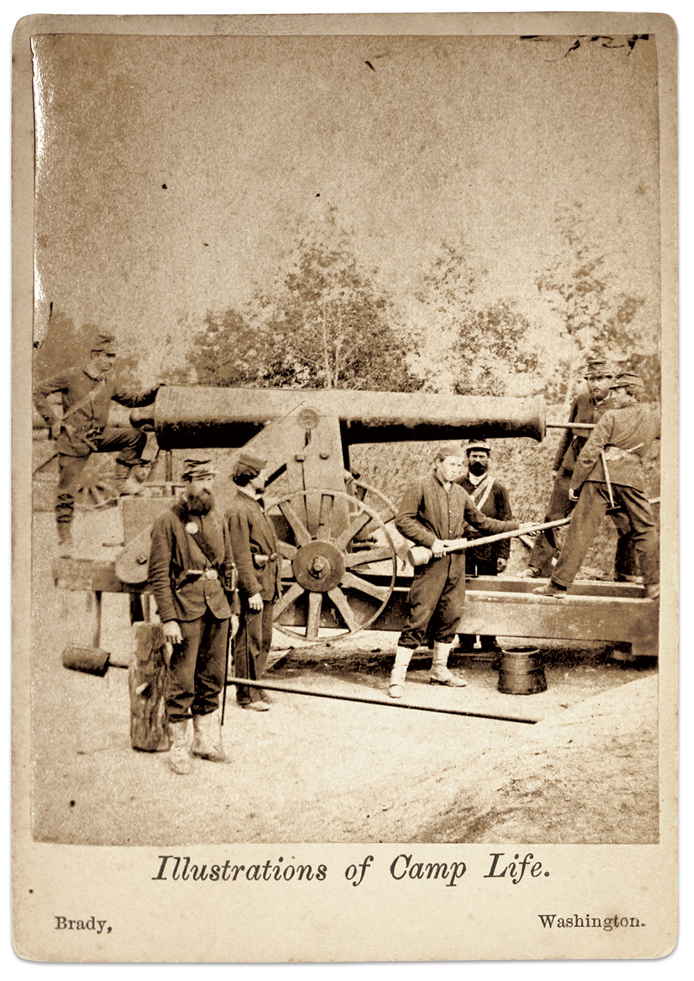 Figure 15: Gun detachment in Ford Woodbury, 1861-62. Albumen silver print from glass negative. Buck Zaidel Collection.