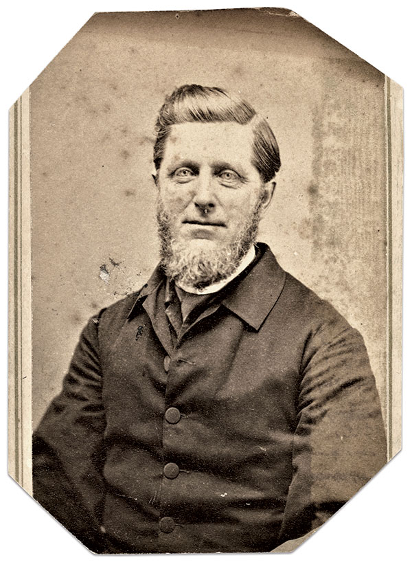 Rev. Hill after the war. Carte de visite by John E. Bilbrough of Dubuque, Iowa. Roger Davis Collection.